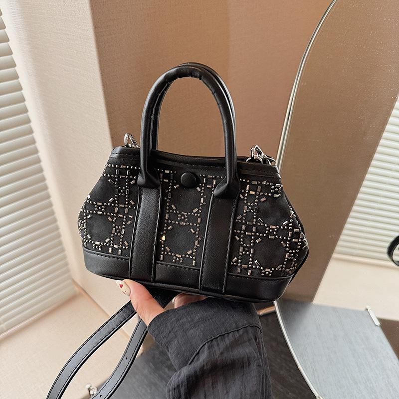 

2025 новый тренд портативная сумка-корзина для овощей с бриллиантами городская простая повседневная сумка на плечо в иностранном стиле 19*9*12