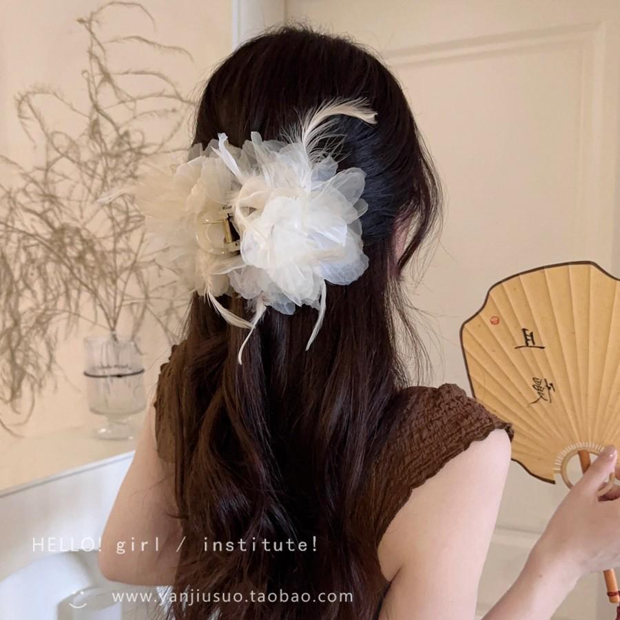 Korean High-End Acrylic Flower Hair Clip for Women - Large Shark Clip for Voluminous Styles