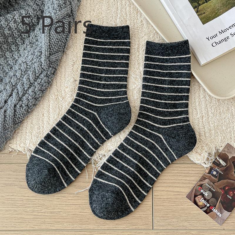 5 Pairs of Female Autumn and Winter Color Stripes In The Tube Warm Pile Socks