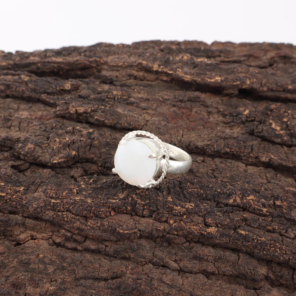 Milchiger Opal Edelstein Schmuck, Handgefertigter Silber Schöner Ring, 925 Massiv Sterlingsilber Schmuck, Meditationsring Geschenk für Oma
