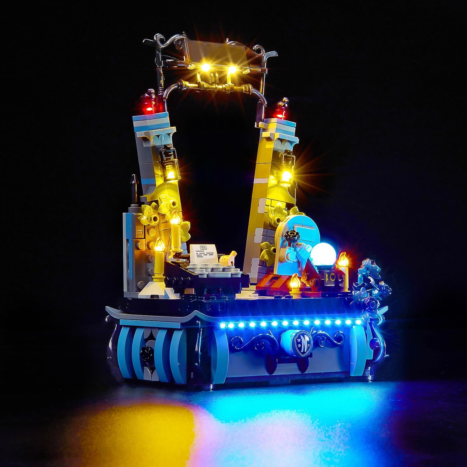 

Комплект светодиодной подсветки Kyglaring для набора модели фигурки Лего Венсдей Аддамс, совместимый с Лего 76780 (Наборы Лего не включены)