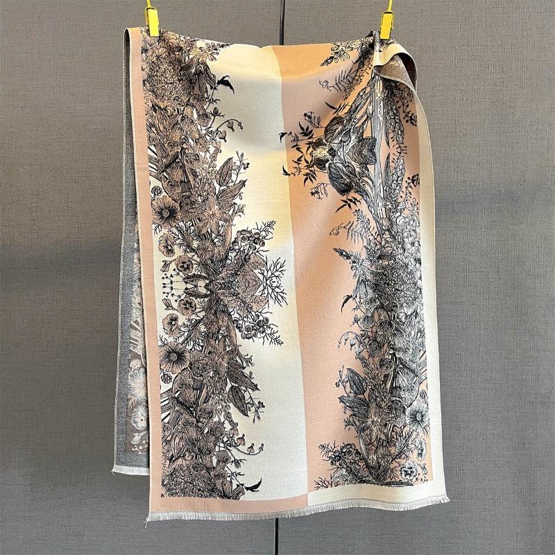 Autumn New Cashmere Tassel Scarf Women's Fashion Age-reducing Jacquard Scarf Warm and Thickened Large Shawl