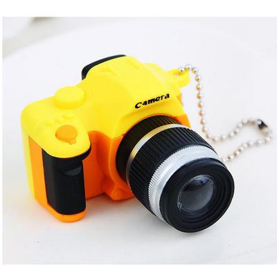 Simpatico portachiavi con ciondolo per fotocamera mini giocattolo con flash in regalo con effetti luminosi e sonori
