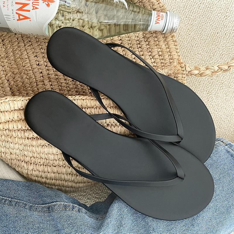 Whole cowhide~ niche flip-flops red summer wear seaside beach ladies flat-bottomed slippers pinch women's black