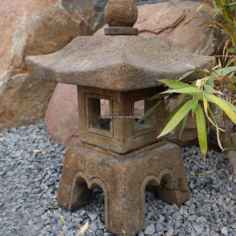 Antique Stone Carving Zen Garden Lantern for Outdoor and Hotel Courtyards