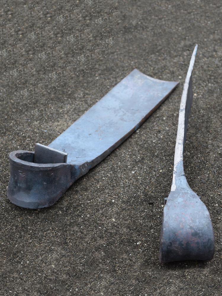 Forged Steel Blacksmith Hoe for Planting & Digging