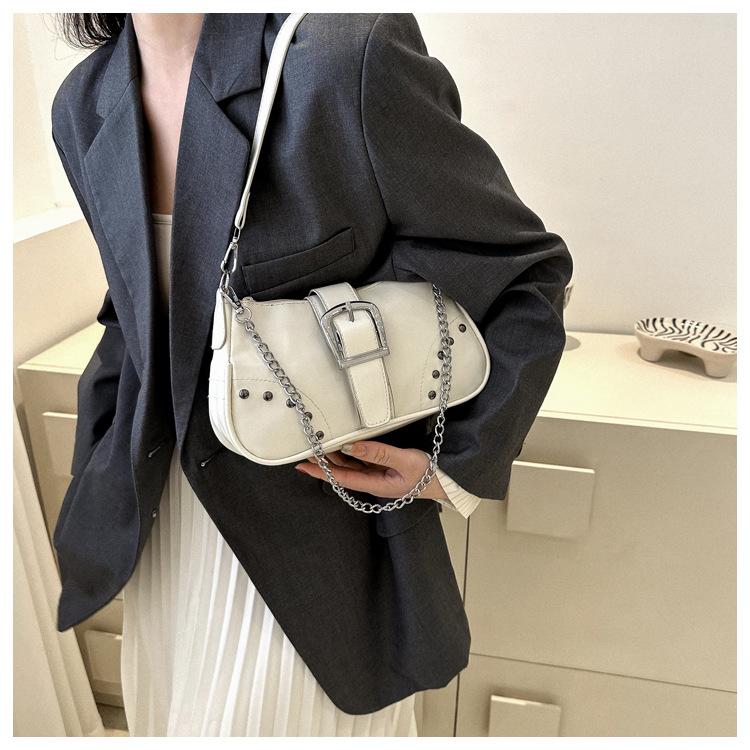 Retro Minimalist Shoulder Bag 2026 New Fashion Trendy Soft Faux Leather Armpit Bag for Women Commuter Crossbody Purse CLE