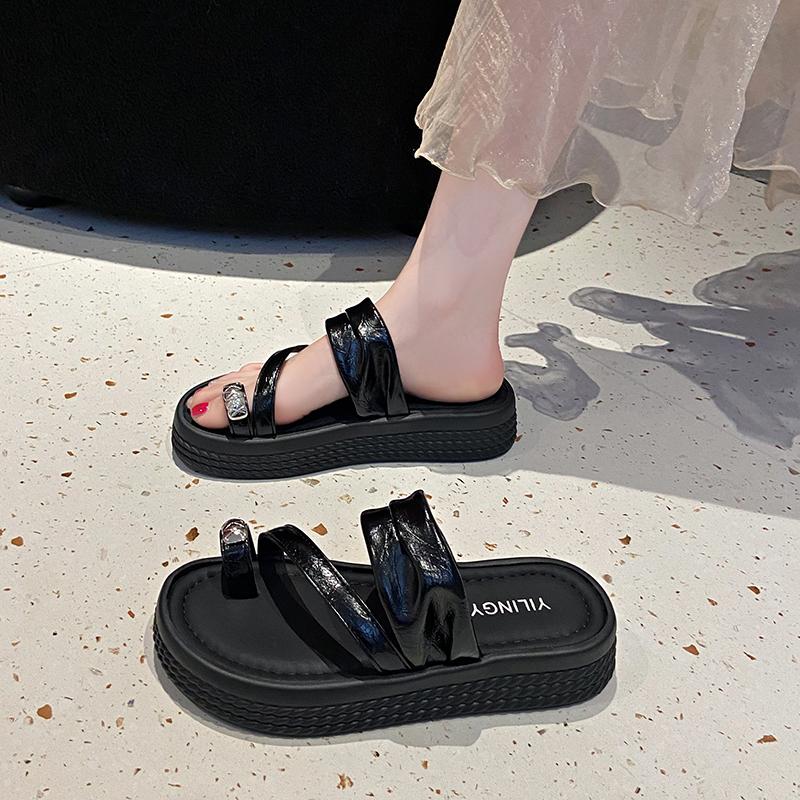 

CRLAYDK Women s Flip Flops Walking Slide Sandals Summer Slip On Platform Straps Beach Casual Thick Sole Outdoor Slippers 35