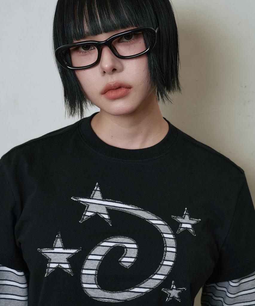 Lujeoseukeulleob Star Logo Applique Long Sleeve T-Shirt Black