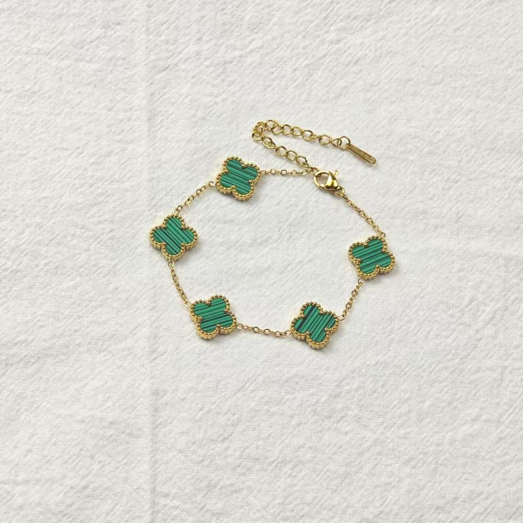 Four-leaf Clover Bracelet Five-flowered Titanium Steel Does Not Fade Women's 18K Lucky Clover Good Luck Hand Jewelry