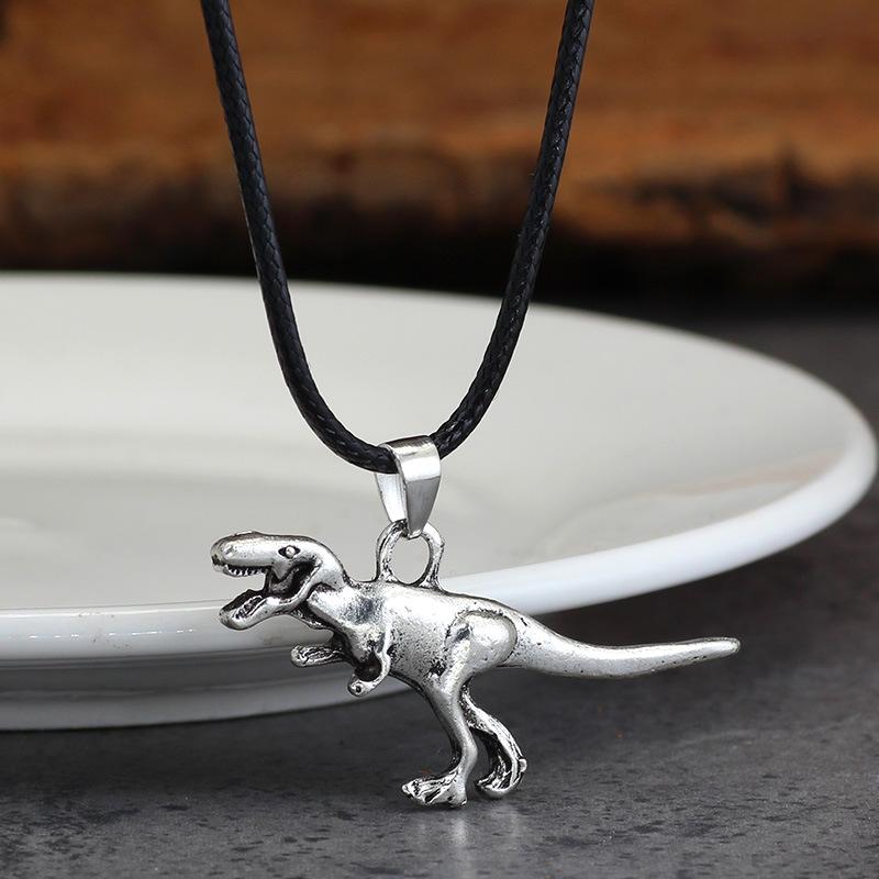 Men s 3D T-Rex Dinosaur Pendant Necklace Realistic Tyrannosaurus Rex Charm Chain Fashion Jewelry Gift For Him
