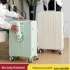 Kufre a cestovné tašky – Kufre