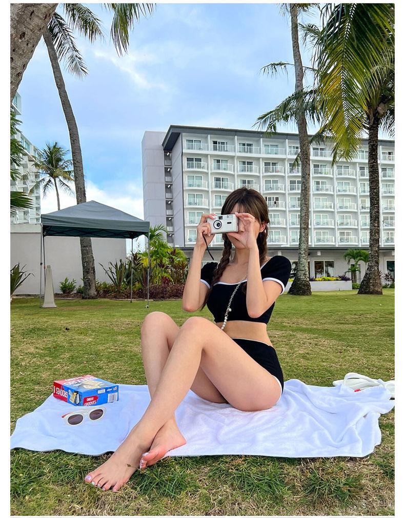 Bikini a Due Pezzi Monocolore Stile Coreano: Costumi da Bagno Sexy, Modellanti, di Alta Gamma per Donne