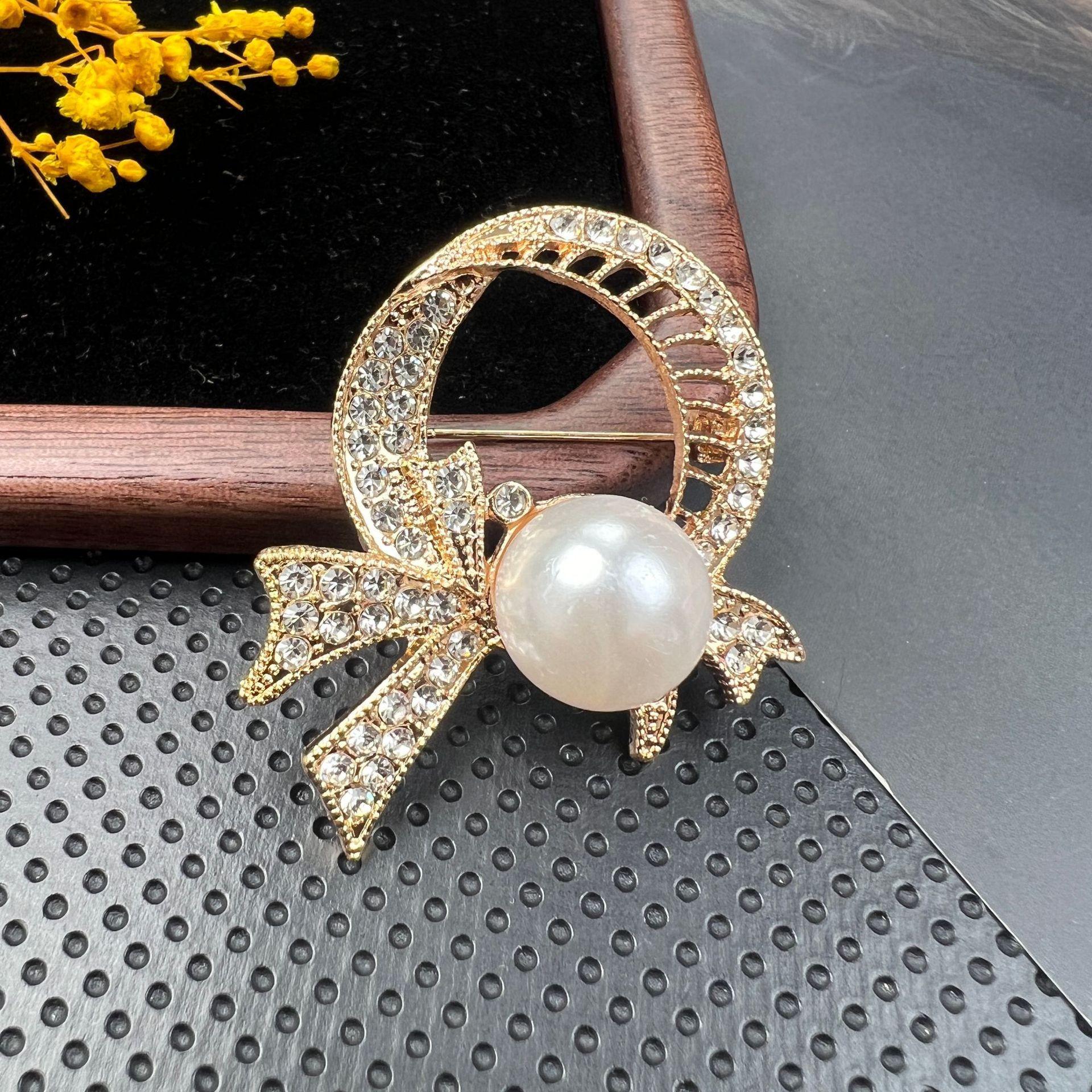 

Ретро брошка з кристалами діамантів з шпилькою проти оголення та сплавною пряжкою для аксесуарів для одягу