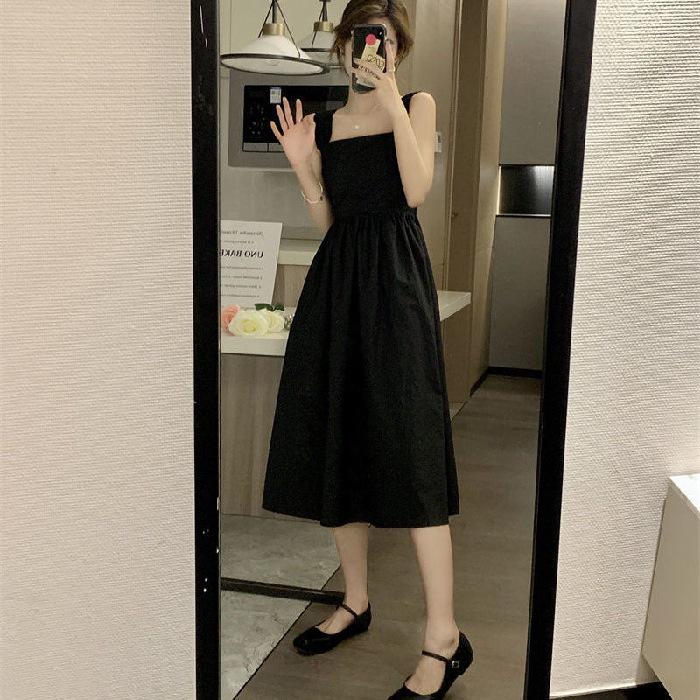 Women's 2025 Summer French Mid-Length Waist-Slimming Temperament Dress