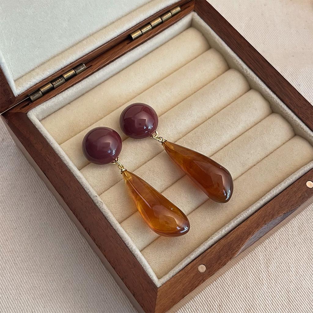 

Кофейно-коричневые серьги-пусеты в стиле французского ретро-омбре - Нишевый дизайн для женщин