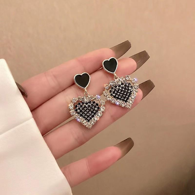 Elegant Black Butterfly Tassel Earrings - Sweet, Cool, and Versatile Design
