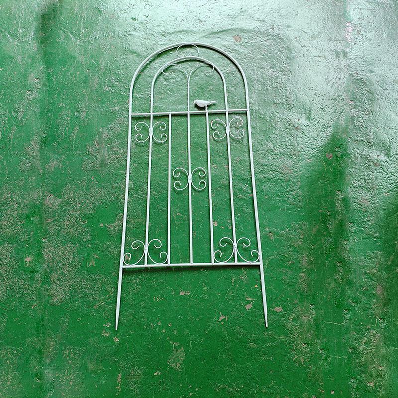 Wrought Iron Climbing Rose Trellis: Outdoor Courtyard Flower Stand & Clematis Support Pole