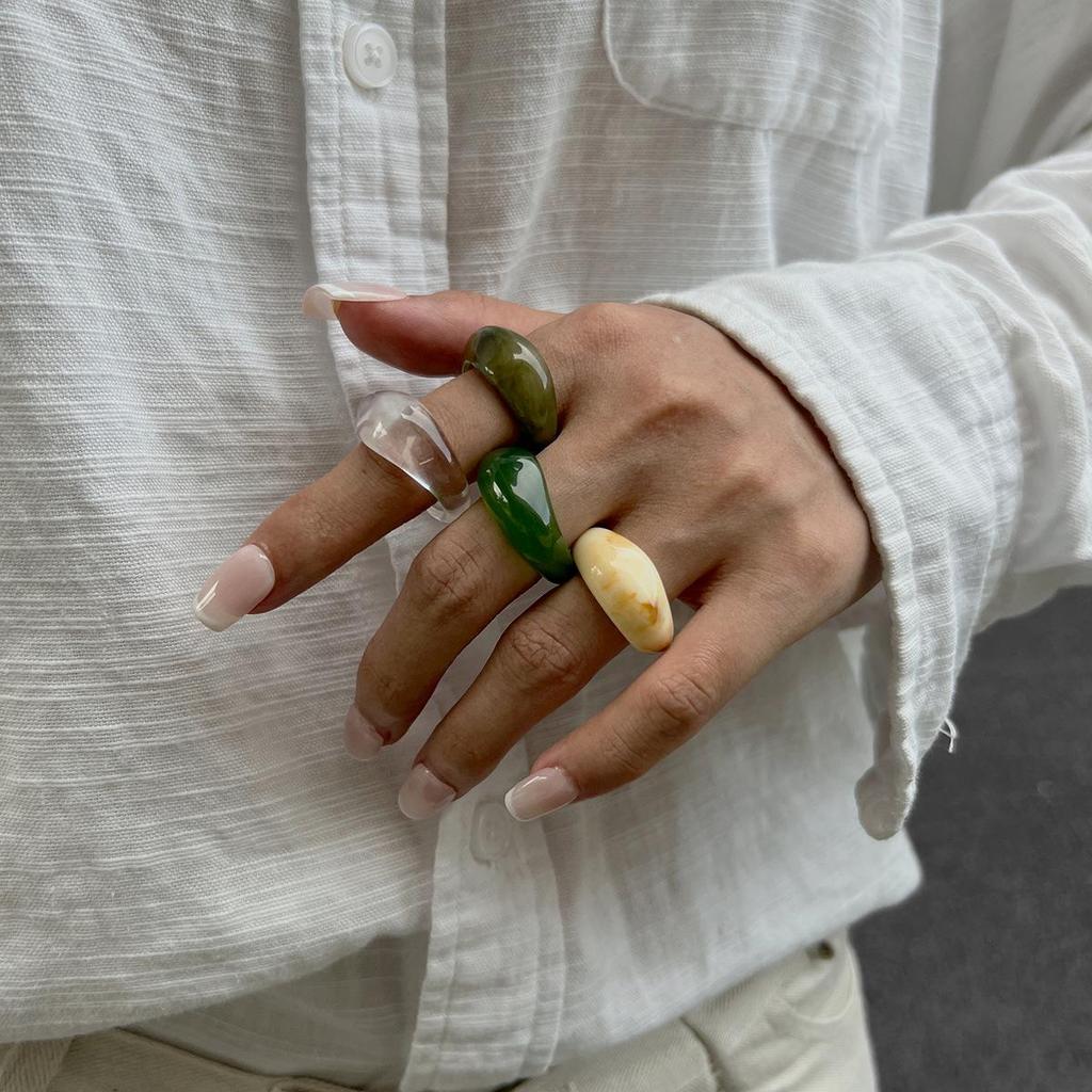 Korean Simple Transparent Color Resin Rings Niche Retro Stacked Curved Acrylic Geometric Oval Wide Ring Charm Trendy Irregular Fashion Jewelry