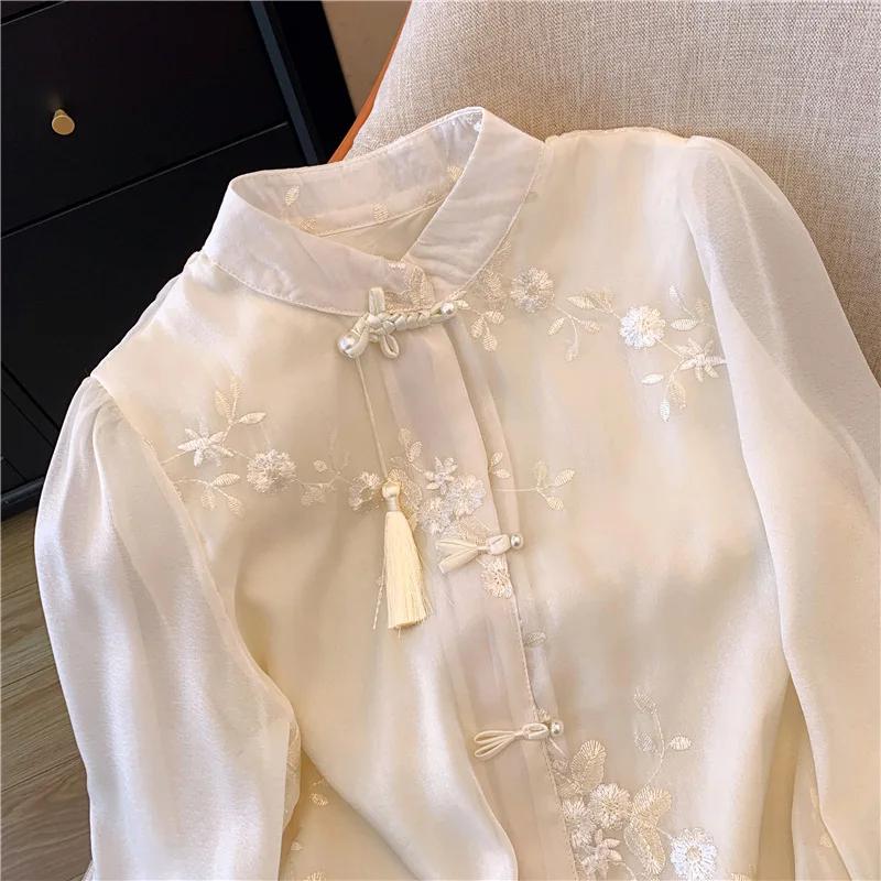Chinese Style Women's Shirt Summer Vintage Embroidery Blouses Loose Long Sleeves Women Fashion Clothing
