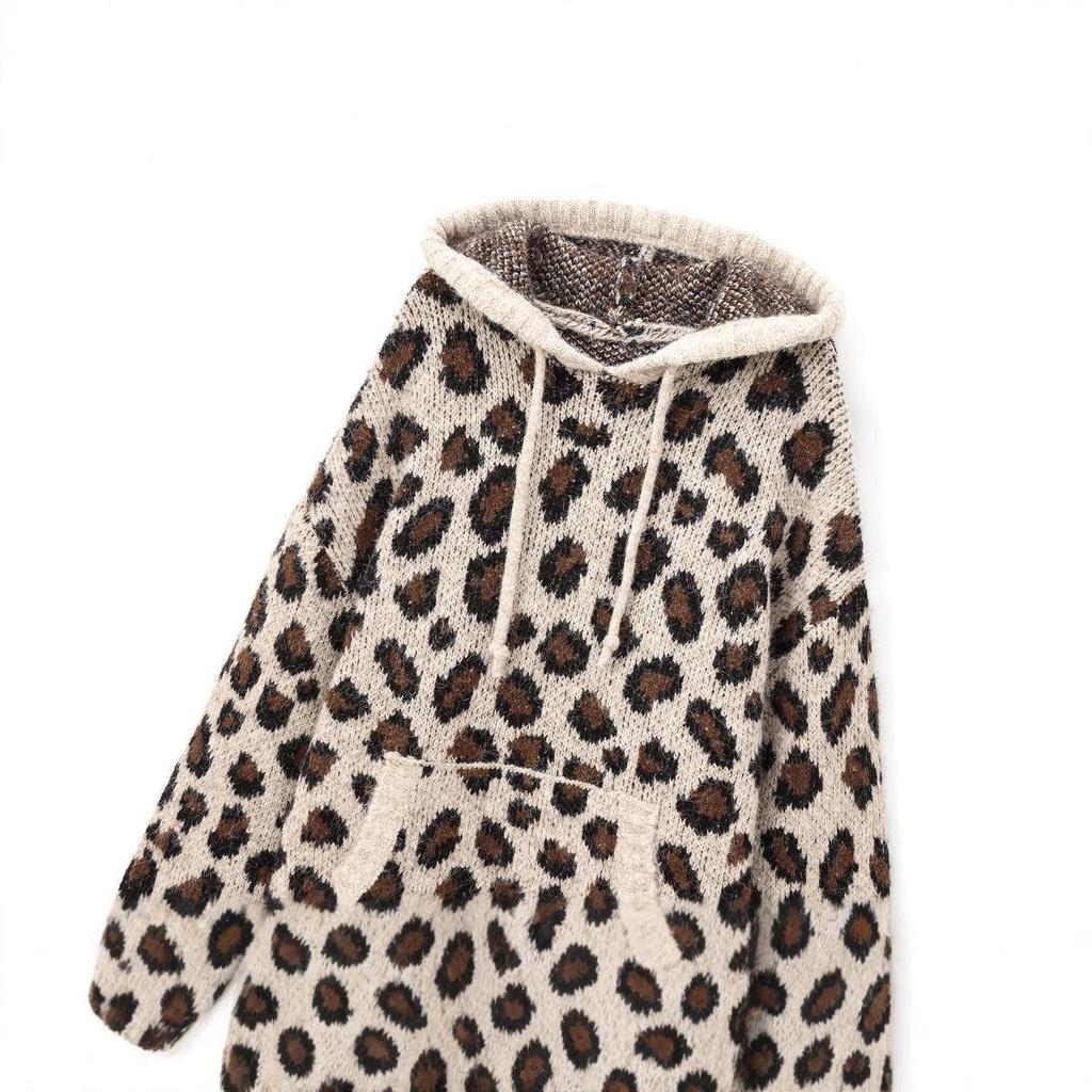 2024 Fall Women's Animal Pattern Jacquard Knit Sweatshirt - European & American Style Long Sleeve