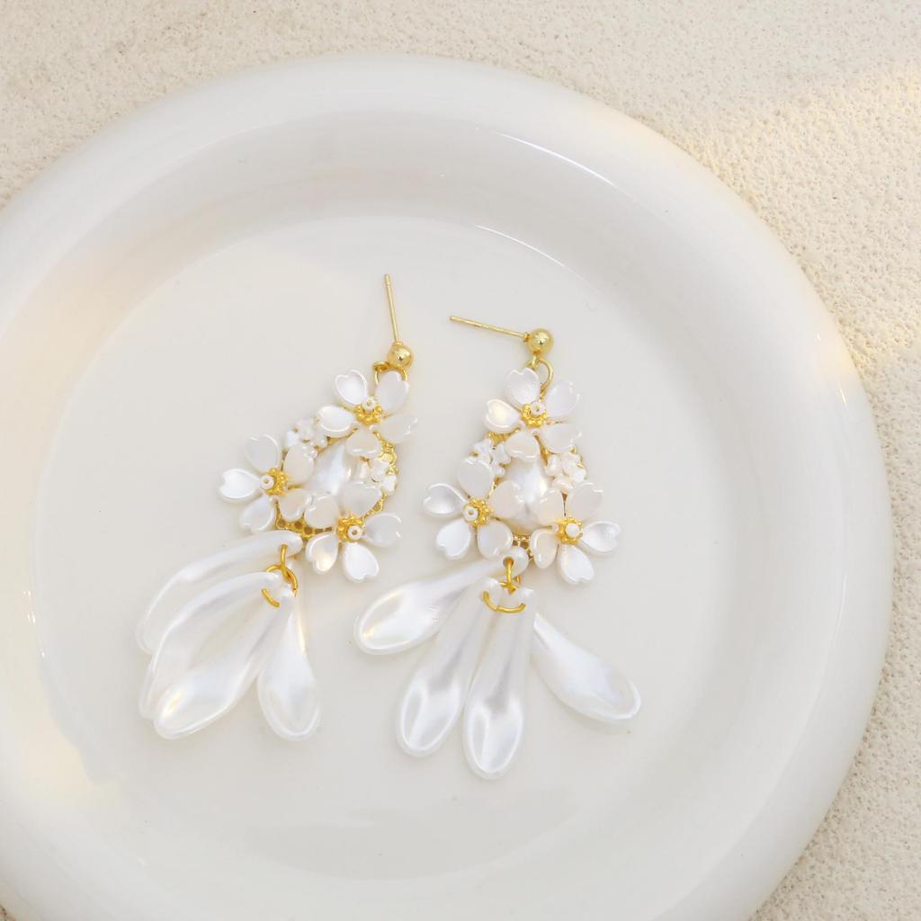 White Flower Faux Pearl Dangle Earrings for Women - Elegant Bridal Accessories