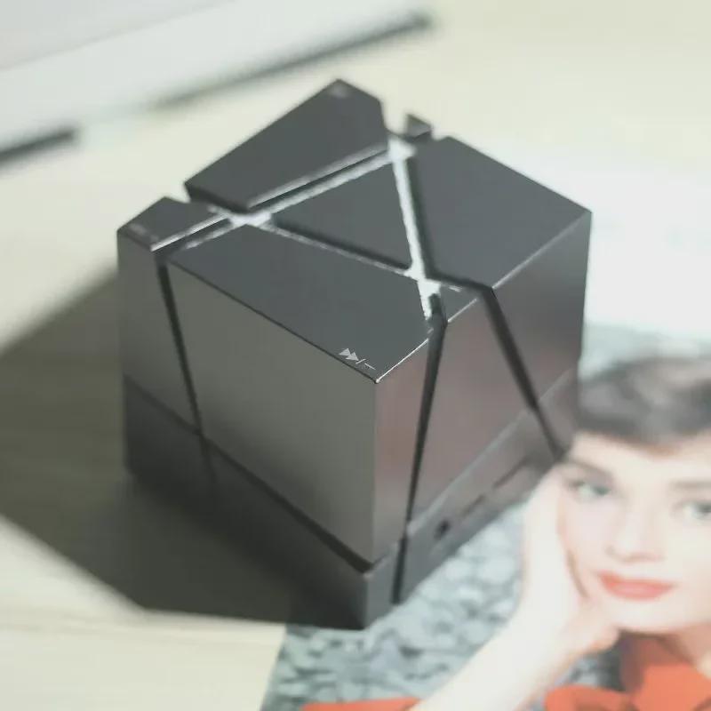 Qone Magic Cube Bluetooth Mini Speaker with Colorful Lights - Wireless Subwoofer Capable of Playing Cards, Perfect Gift.