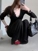 210g Fine Cotton V-neck Black Base Layer Long Sleeve Top for Women - Autumn/Winter Hot Girl Style