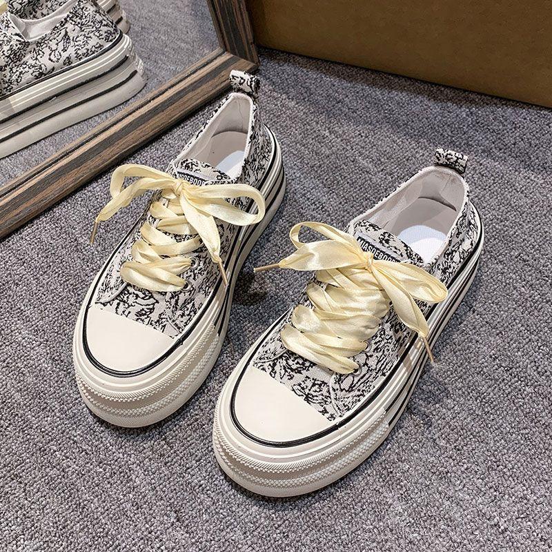 

Новая китайская парусиновая обувь в стиле весна и лето повседневная обувь для скейтборда новая нишевая оригинальная на толстой подошве 40 белый