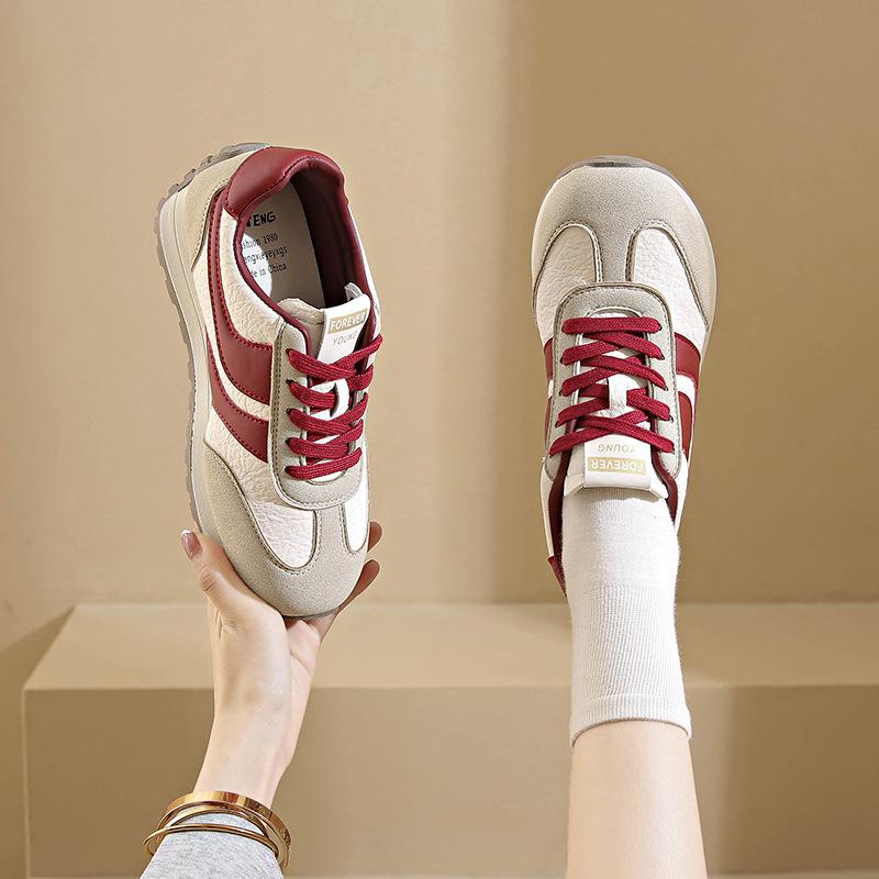2025 Autumn New Retro Moral Training Shoes Low-top Flat-soled Single Shoes Commuting Forrest Gump Shoes Casual Versatile Board Shoes Single Shoes