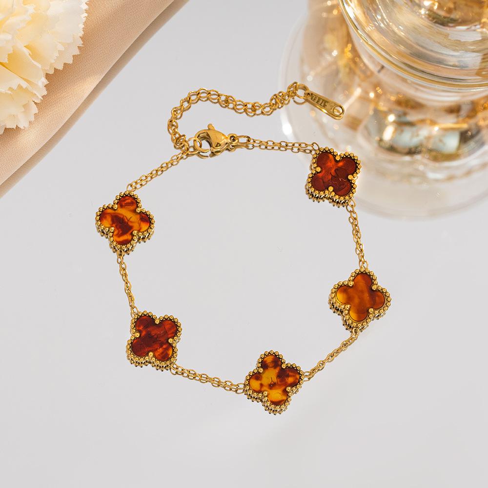 

Браслет «Четырехлистный клевер» Легкая роскошь Премиальное ощущение Женские ювелирные аксессуары Нишевые украшения для рук