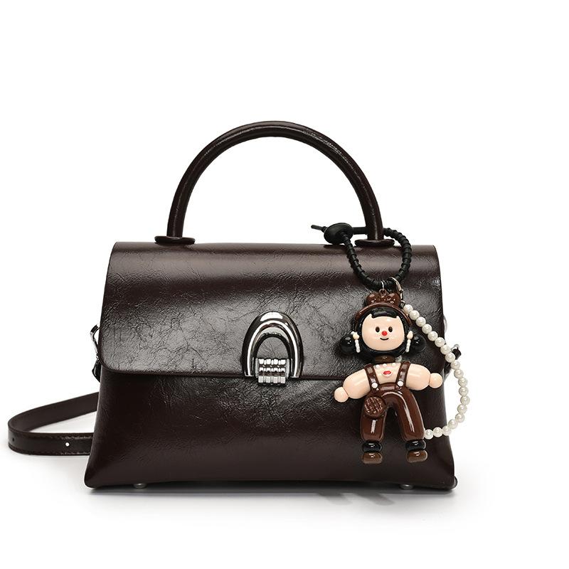 2025 new ins simple oil wax leather solid color portable small square bag femininity versatile commuter style messenger bag bag