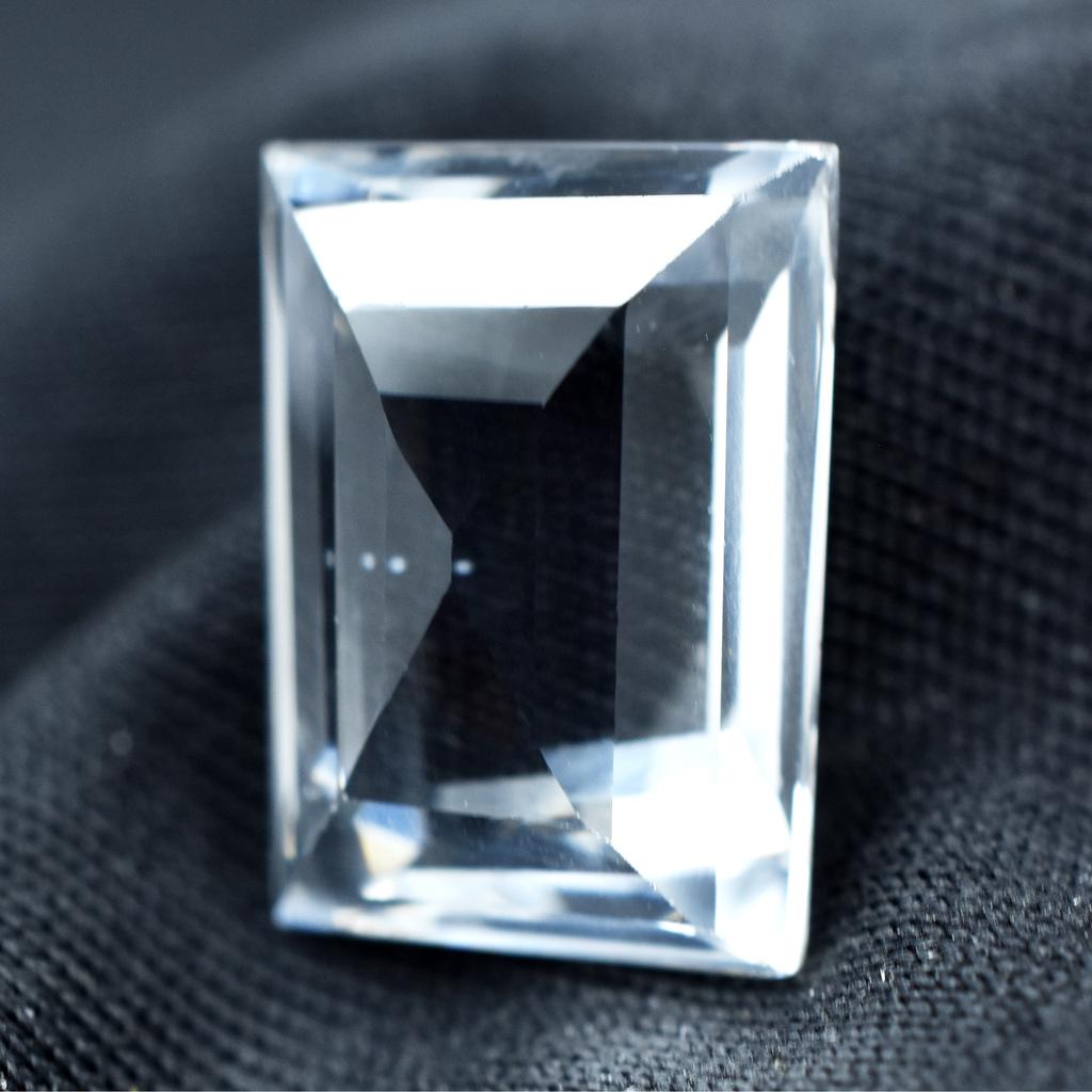 Schöner natürlicher weißer Saphir Baguetteschliff 10,50 Loser Edelstein ZERTIFIZIERT an-678-k