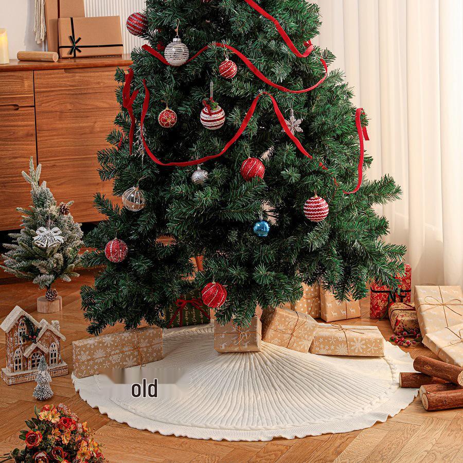 White Vertical Stripe Knit Christmas Tree Skirt with Wave Edge for Family Decoration