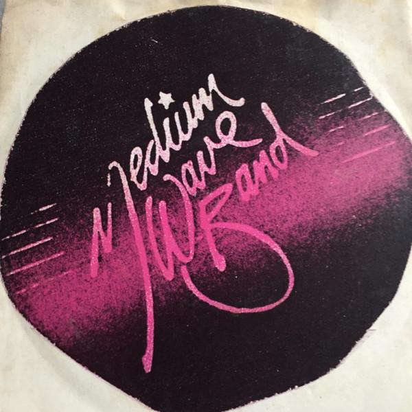

7-дюймовая пластинка СРЕДНИЙ ДИАПАЗОН Космический Медли MWB001 M.W.B. UK SoulFunk Б/У
