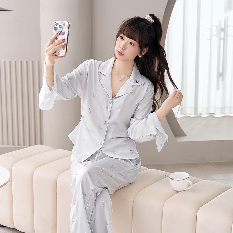 

Women s Butterfly Print Ice Silk Pajama Set - Long Sleeve Cardigan and Pants for Spring/Autumn XL fits 60-70 kg синий/лазурь
