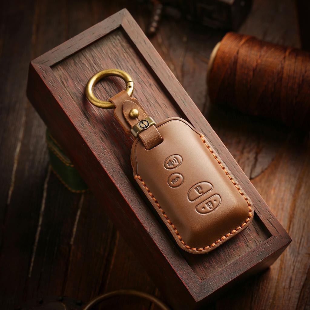 Retro Key Cover Is Suitable For Toyota'S Old Cool Luze Prado Camry Leather Car Key Protective Cover