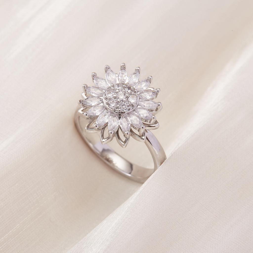 Anello da Donna Rotante Regolabile con Zircone Girasole: Moda Elegante di Lusso Leggero