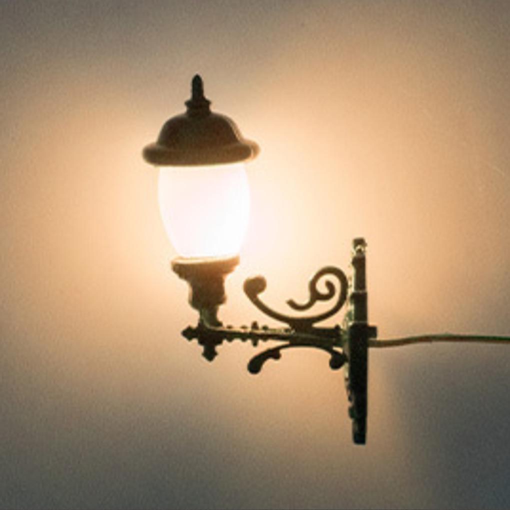 Garden Lights Waterproof Outdoor LED Metal Lamppost Train Street Decorations Miniature Toys Hanging Lamps for Pathway