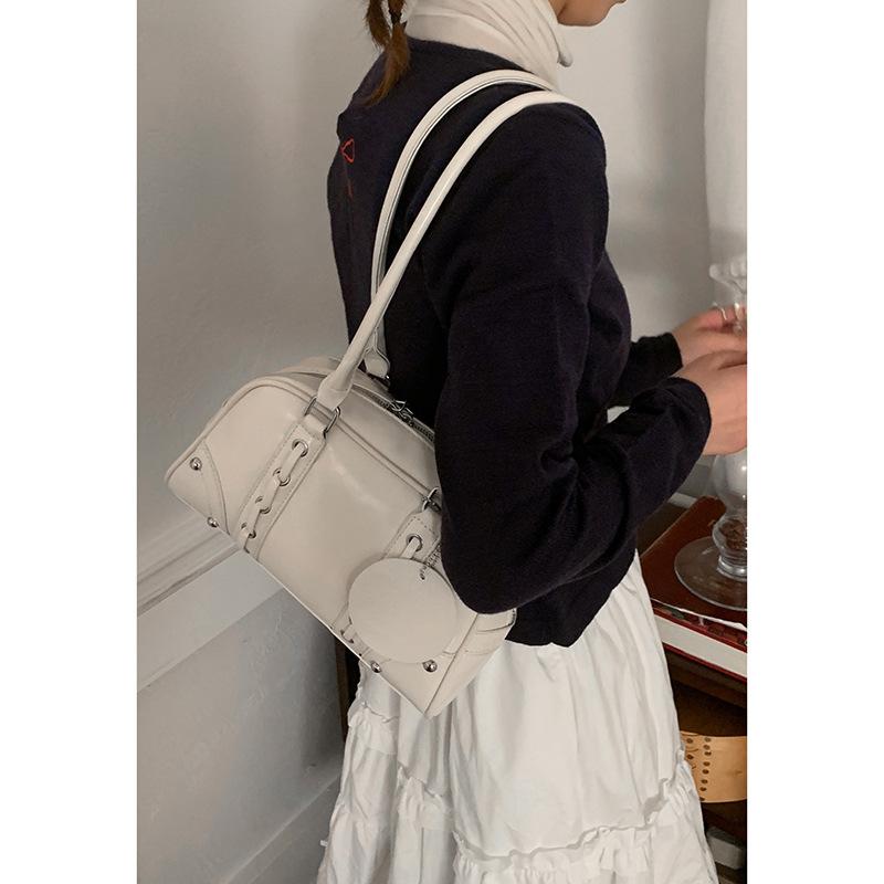 Women s bag niche high-end bowling bag 2025 new simple shoulder commuter underarm bag simple pillow bag