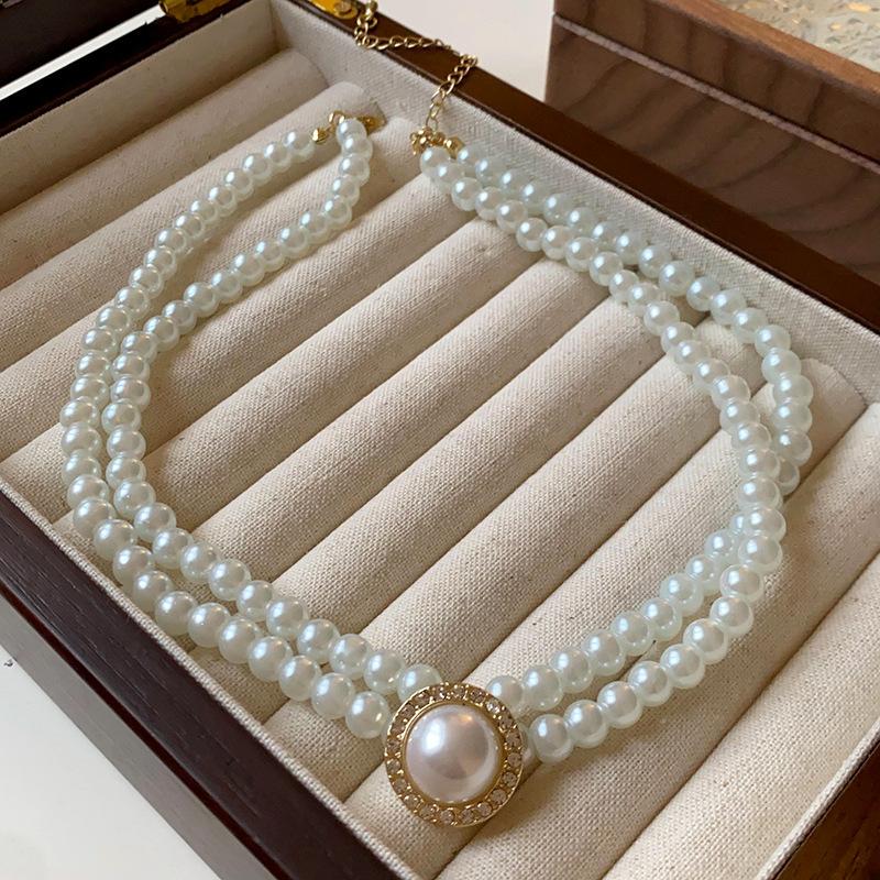 French Light Luxury Diamond-encrusted Artificial Pearl Necklace Retro Court Style Collarbone Chain Niche High-end Jewelry Women