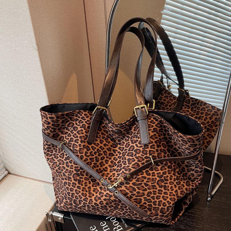 Women's Soft Large Capacity Leopard Shopper Shopping Bag New Travel Casual Shoulder Bag Handbags and Purses CLE