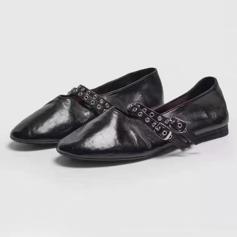 British style round head shallow mouth Mary Jane shoes new one-word with rivets low heel retro single shoes