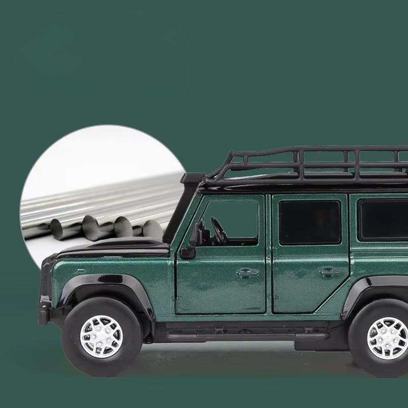 1:32 Land Rover Defender Alloy Car Model Diecasts & Toy Metal Off-Road Vehicles Car Model Simulation Sound Light Gift