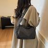 2025 New Japanese Lightweight Plaid Bag Casual Versatile Messenger Bag Women Commuting Out Shoulder Tote Bag