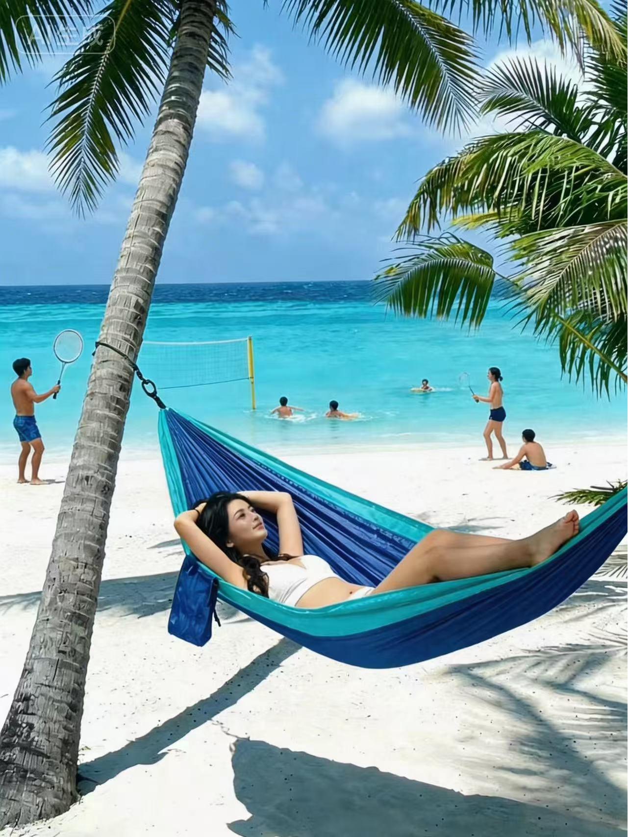

Versatile Indoor/Outdoor Single Hammock: Durable, High Load Capacity with Storage Bag