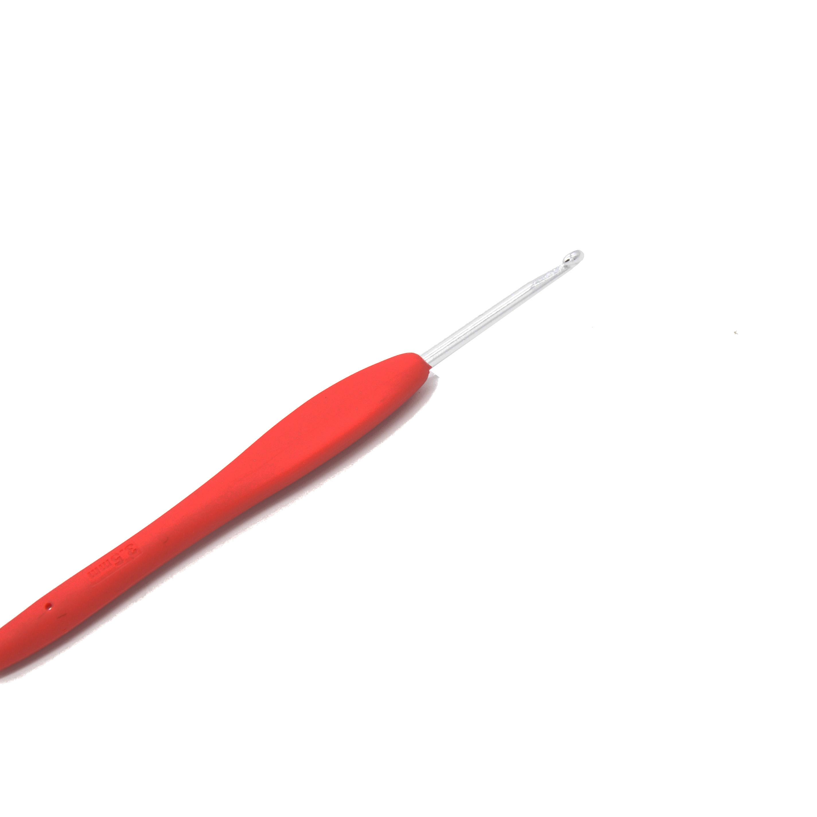 

Алюминиевые иглы для вязания крючком с прорезиненной ручкой, вязаная пряжа для рукоделия, швейные инструменты, спицы для вязания крючком 3.5mm