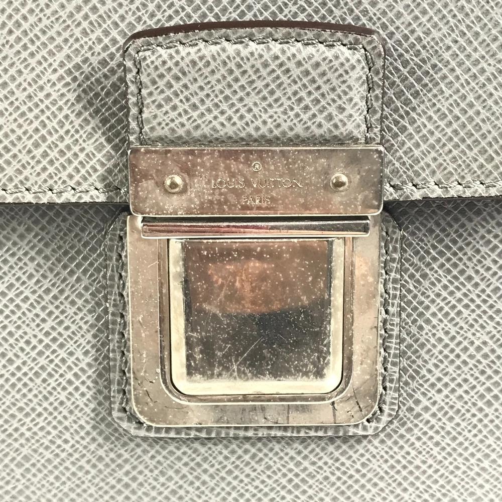 Louis Vuitton M32641 Taiga Vasily PM Business bag Shoulder bag Briefcase