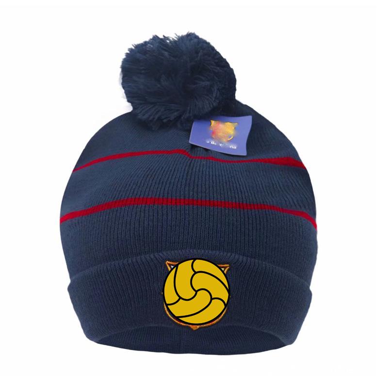 Paris Chelsea Arsenal Real Madrid Juventus Strickmütze mit Bommel - Gesticktes Ball-Logo, Quasten und Winterwärme für Fans