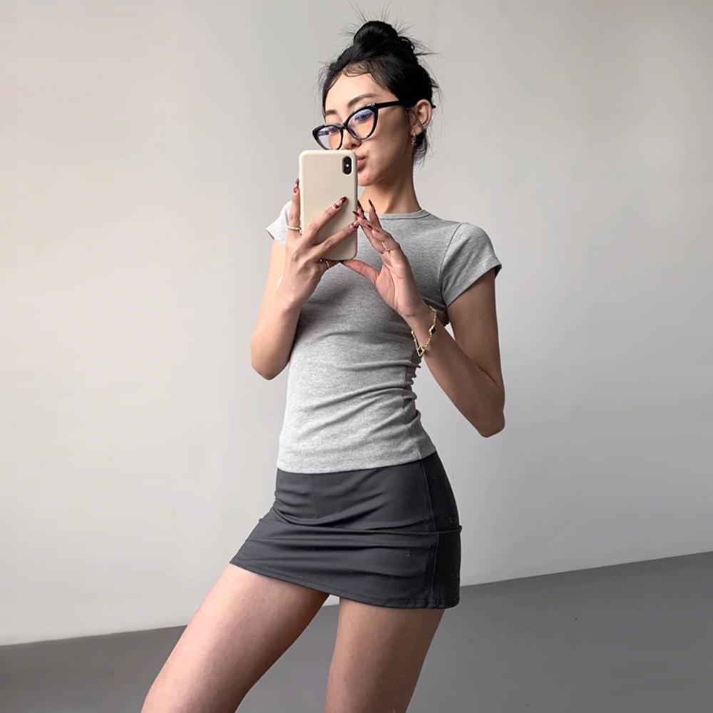 

Женская летняя мини-юбка для йоги: Защищающее от откровенности, облегающее бедра А-силуэтное для миниатюрных фигур L [110-135 lbs] серый